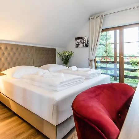 Kapitanskie Aparthotel 3*